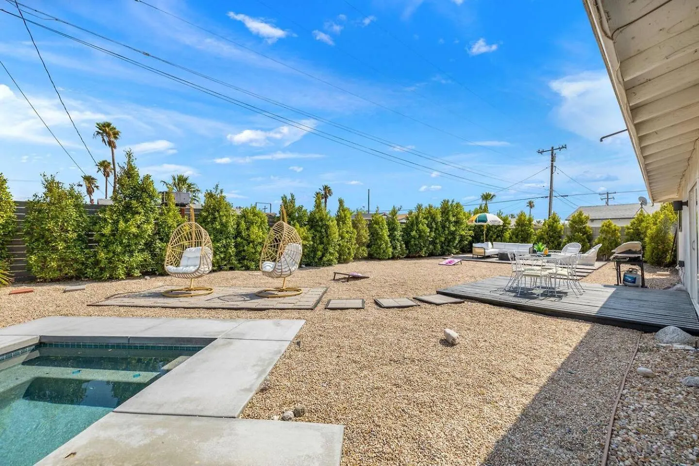 Casa de Férias Whimsical Oasis Retreat By Rather Be Properties Palm Springs